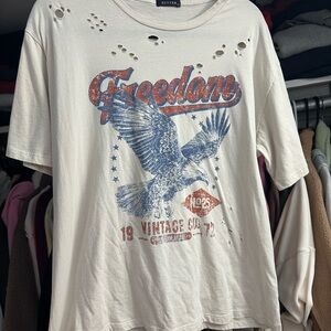 Distressed Zutter Women's Freedom Graphic Tee